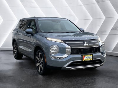 2026 Mitsubishi Outlander SE