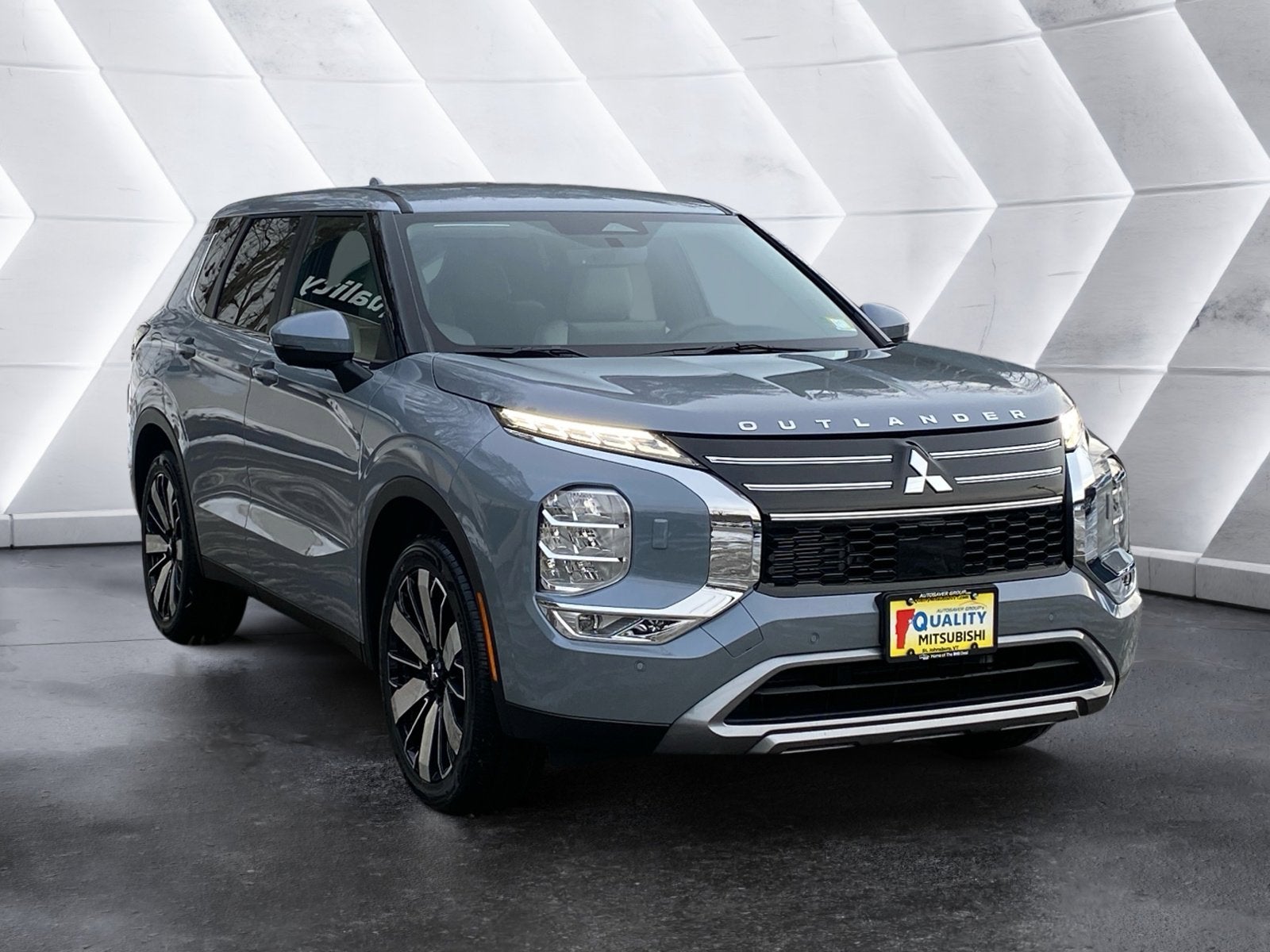 2026 Mitsubishi Outlander SE