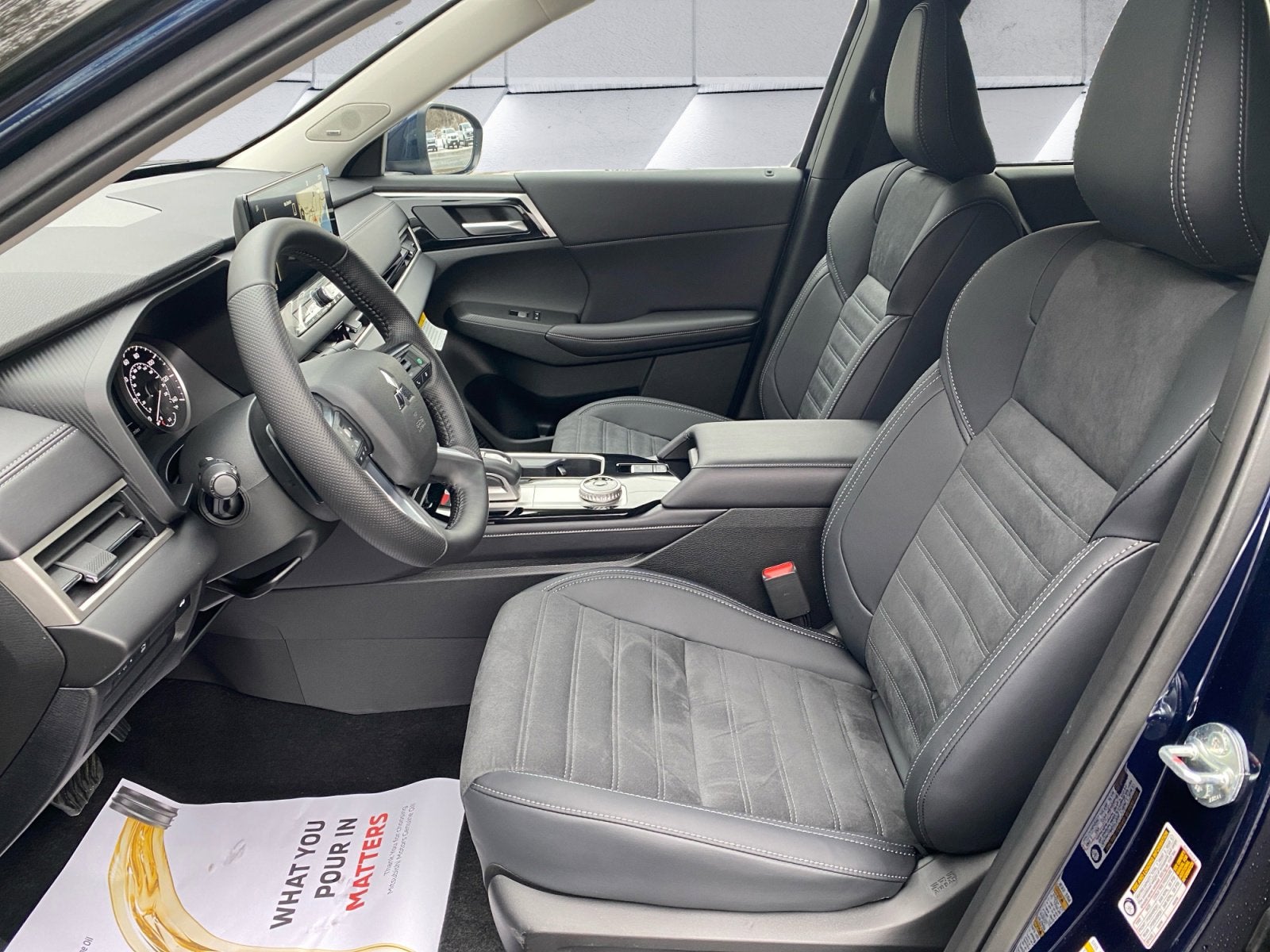 2026 Mitsubishi Outlander SE