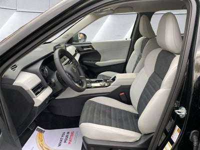 2026 Mitsubishi Outlander SE