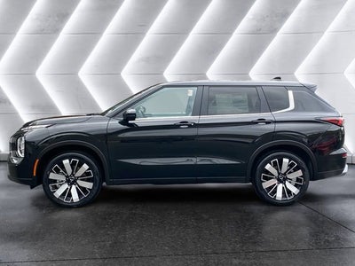 2026 Mitsubishi Outlander SE
