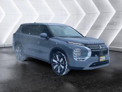 2026 Mitsubishi Outlander SE