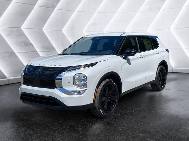 2026 Mitsubishi Outlander LE