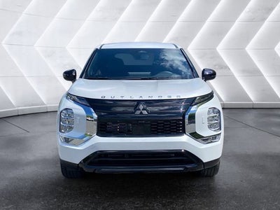 2026 Mitsubishi Outlander LE