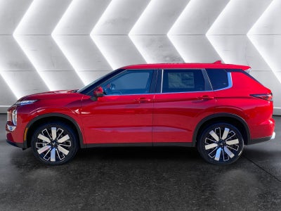 2027 Mitsubishi Outlander SE