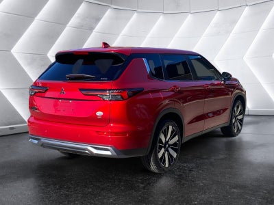 2027 Mitsubishi Outlander SE