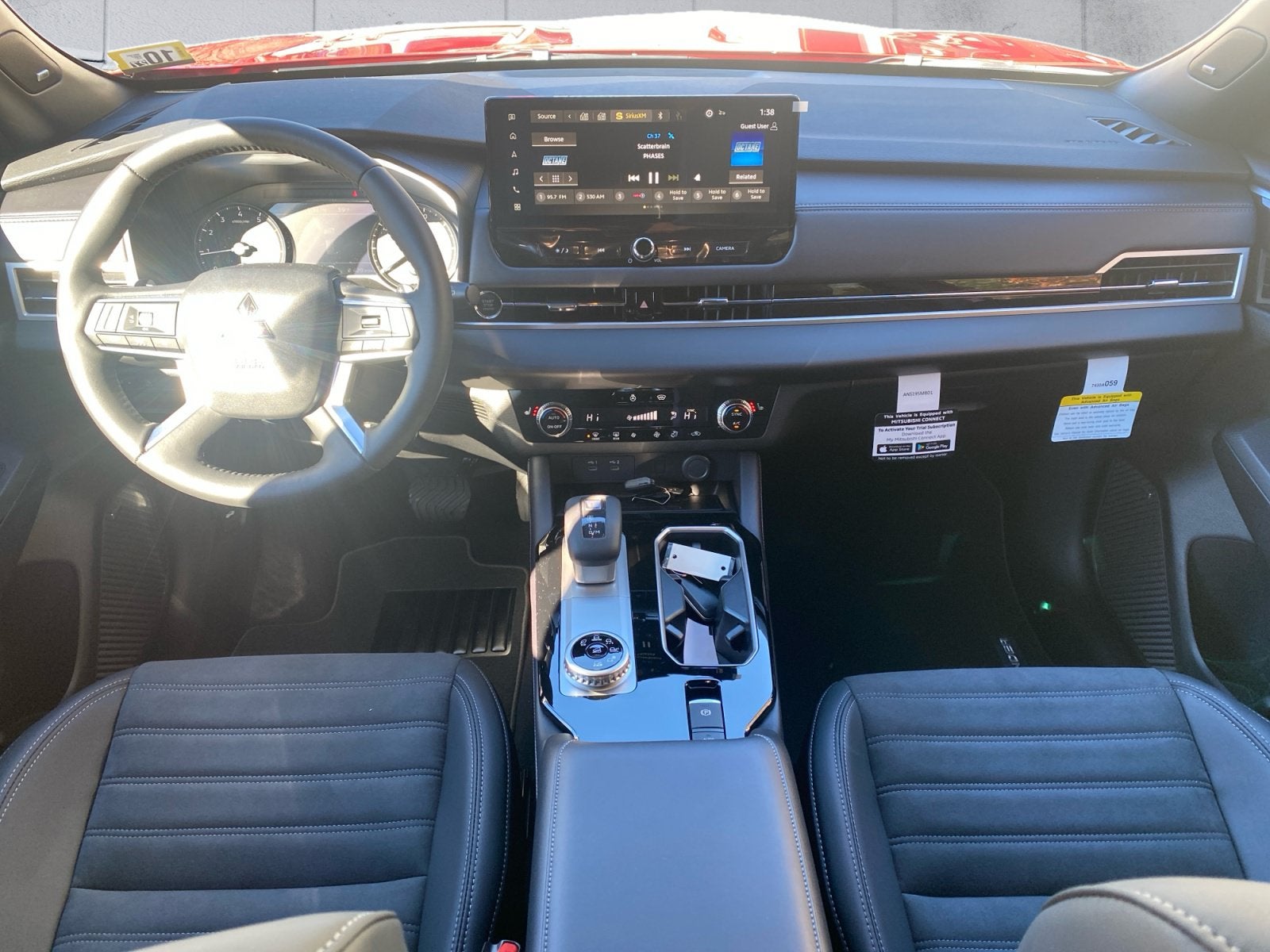 2027 Mitsubishi Outlander LE