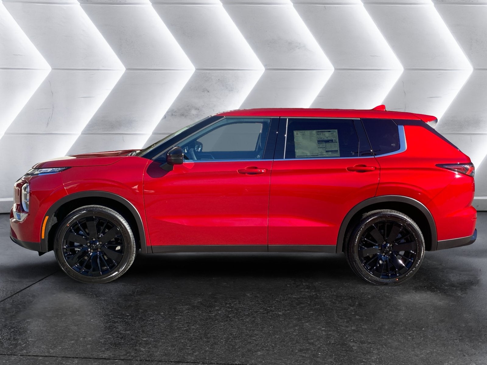 2027 Mitsubishi Outlander LE