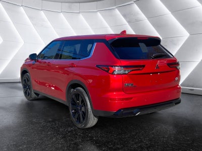 2027 Mitsubishi Outlander LE