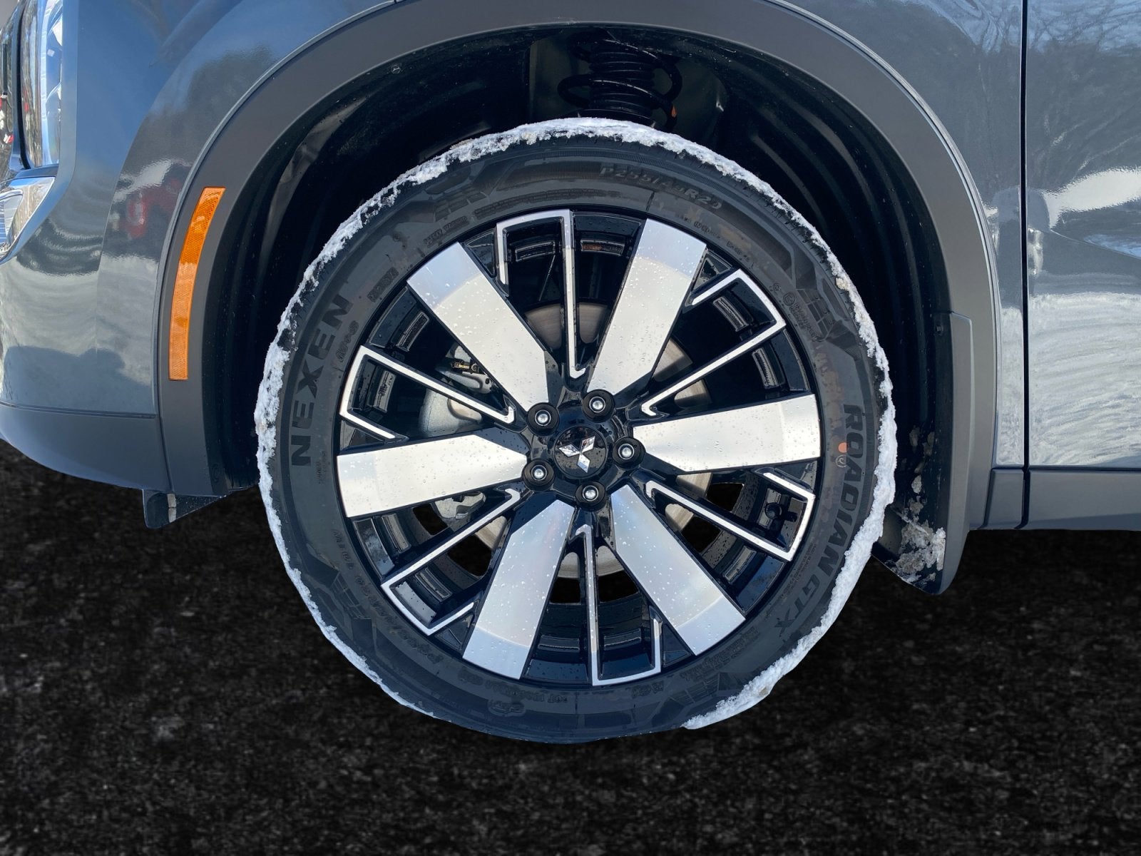 2026 Mitsubishi Outlander SE