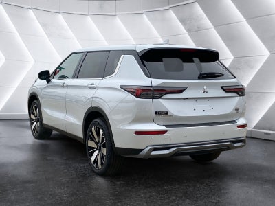 2026 Mitsubishi Outlander SE
