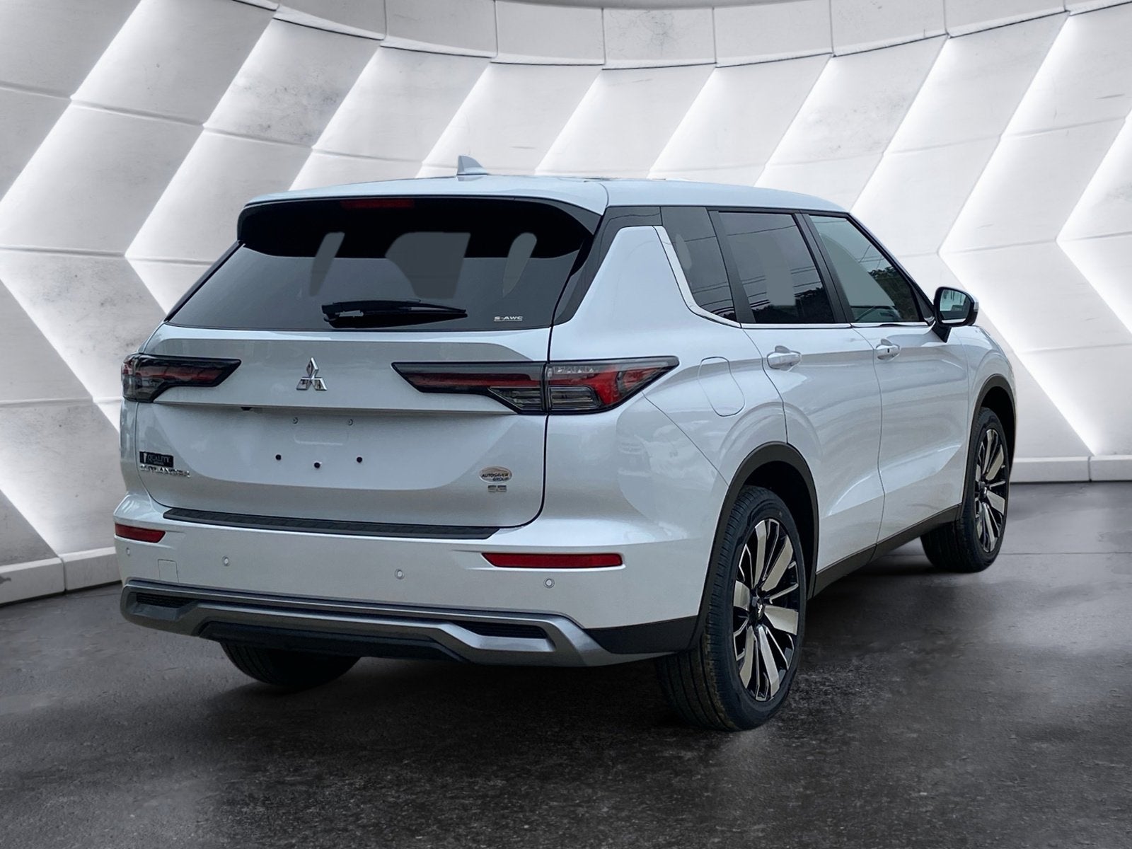 2026 Mitsubishi Outlander SE