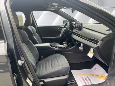 2026 Mitsubishi Outlander LE