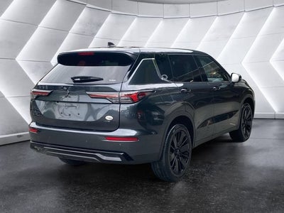 2026 Mitsubishi Outlander LE