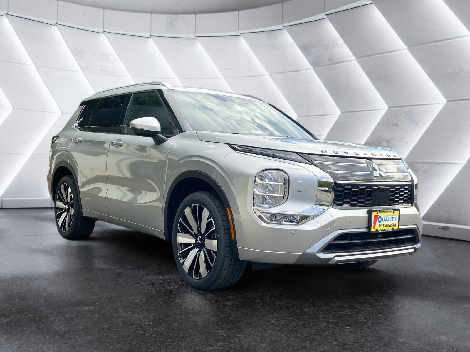 2025 Mitsubishi Outlander SEL