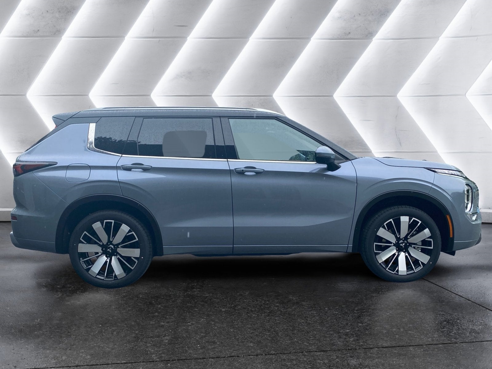 2025 Mitsubishi Outlander SEL