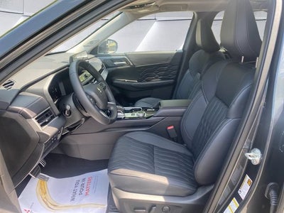 2026 Mitsubishi Outlander Plug-In Hybrid SEL