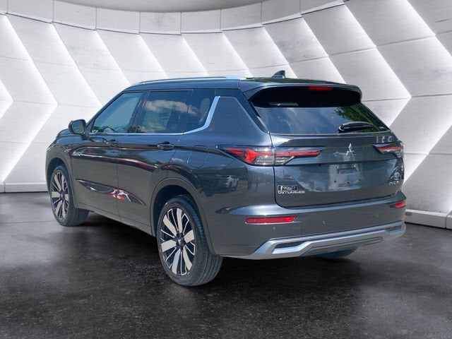 2026 Mitsubishi Outlander Plug-In Hybrid SEL
