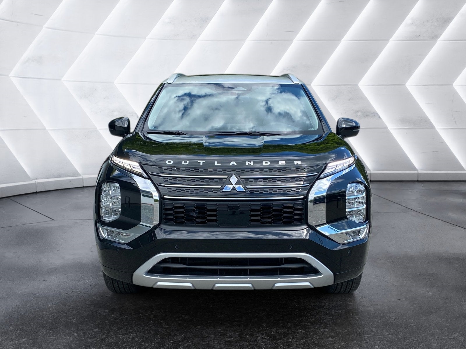 2025 Mitsubishi Outlander Plug-In Hybrid SEL Platinum Edition