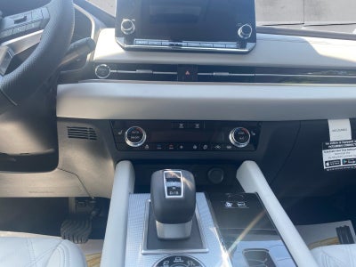 2025 Mitsubishi Outlander Plug-In Hybrid SEL