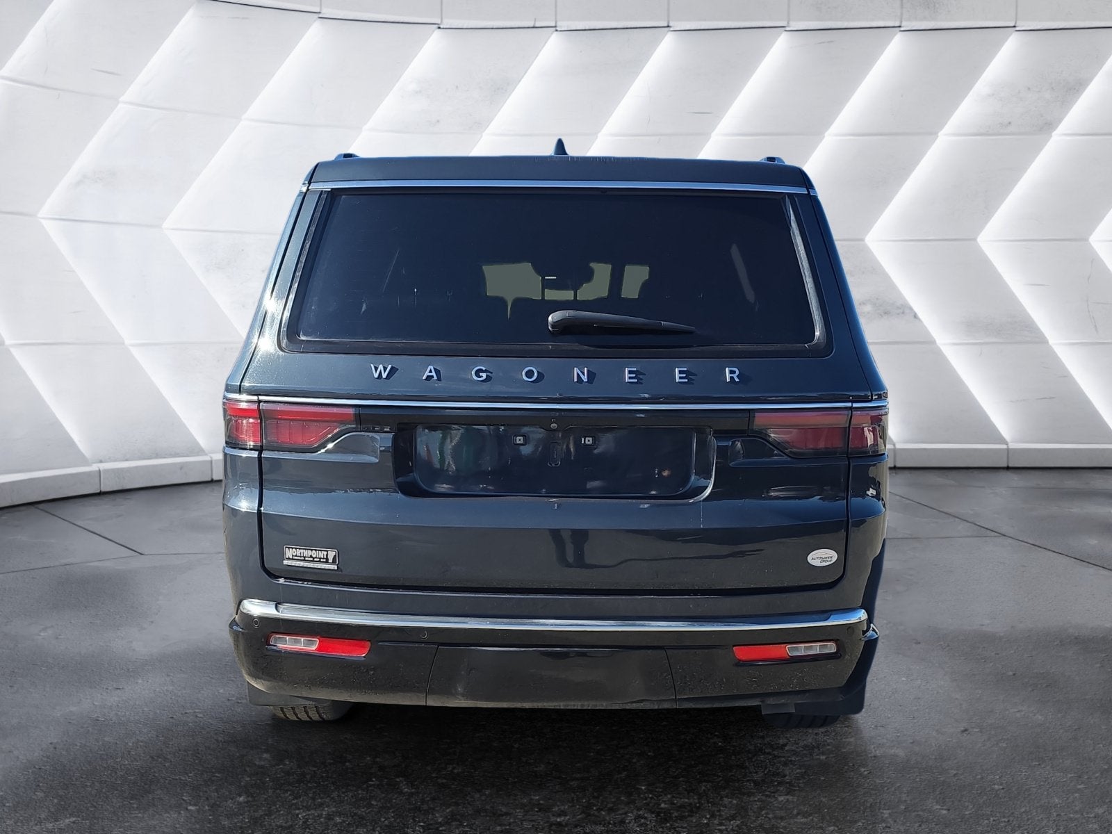2023 Jeep Wagoneer Base