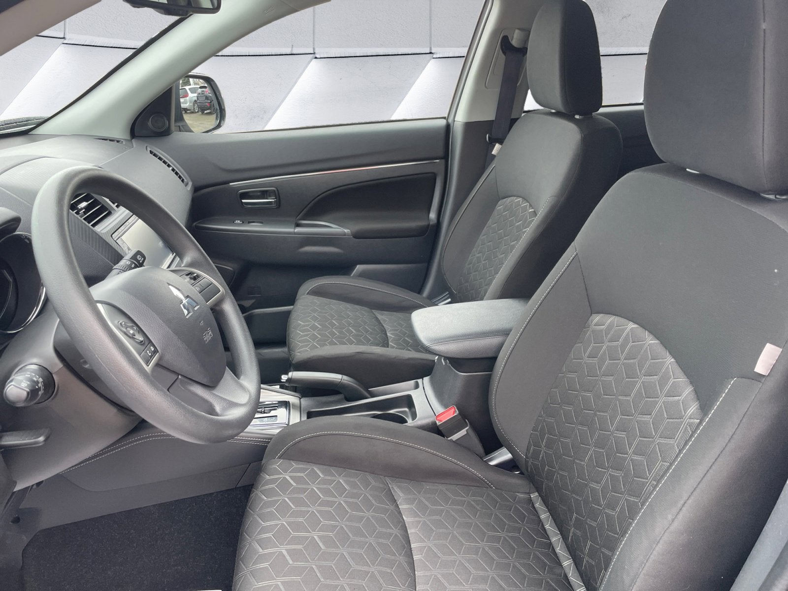 2025 Mitsubishi Outlander Sport ES