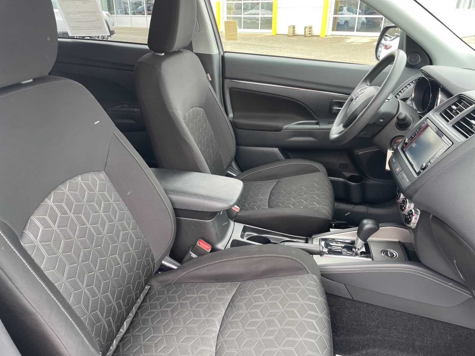 2025 Mitsubishi Outlander Sport ES