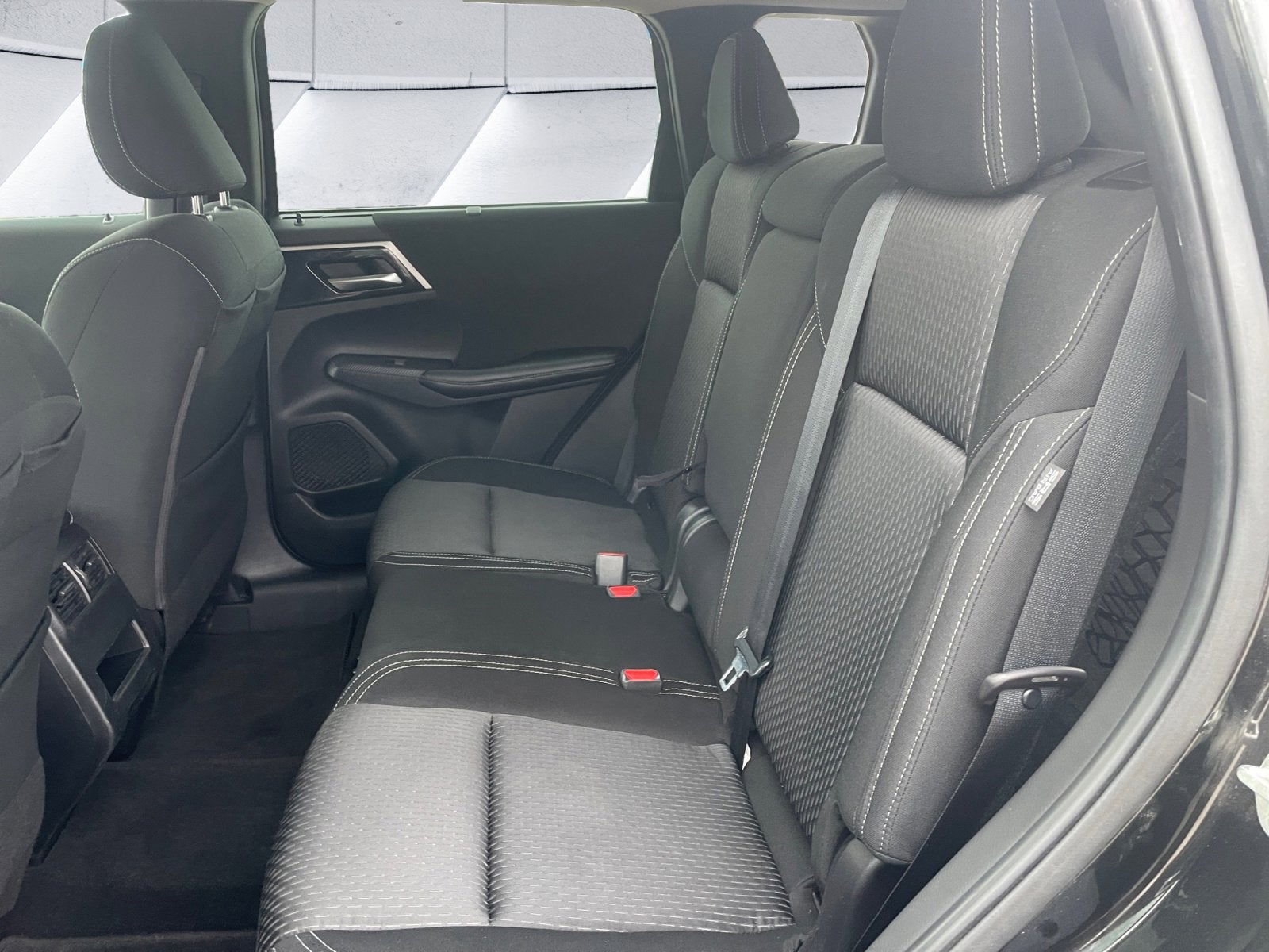 2022 Mitsubishi Outlander ES