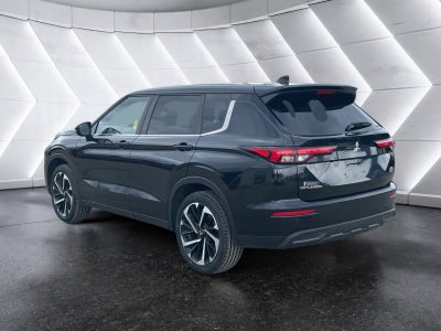 2022 Mitsubishi Outlander ES