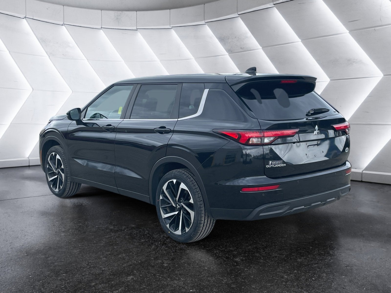 2022 Mitsubishi Outlander ES