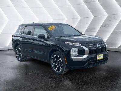 2022 Mitsubishi Outlander ES