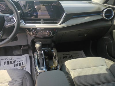 2025 Chevrolet Trax LT